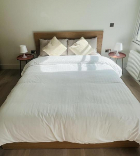 Private Room@LeicesterSquare in a Shared Flat